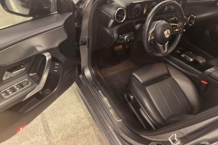 Used Mercedes-Benz A-Class 2021 A 180 L Driver Seat