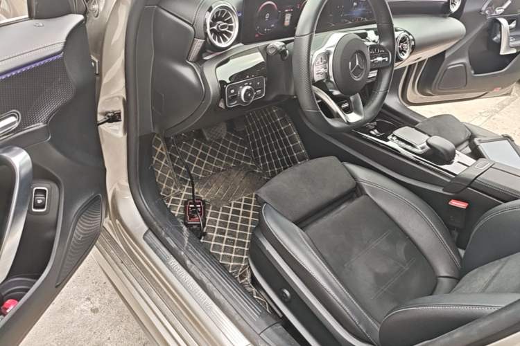 Used Mercedes-Benz A-Class 2021 A 200 L Sport Sedan Fashion Model Driver Seat
