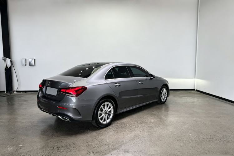 Used Mercedes-Benz A-Class 2021 A 200 L Sport Sedan Fashion Model Exterior 4