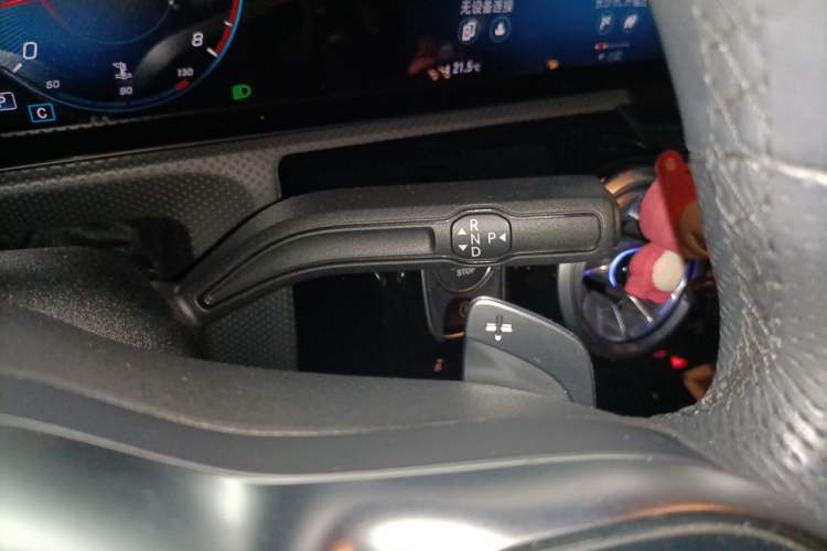 Used Mercedes-Benz A-Class 2021 A 200 L Sport Sedan Fashion Model Gear Lever