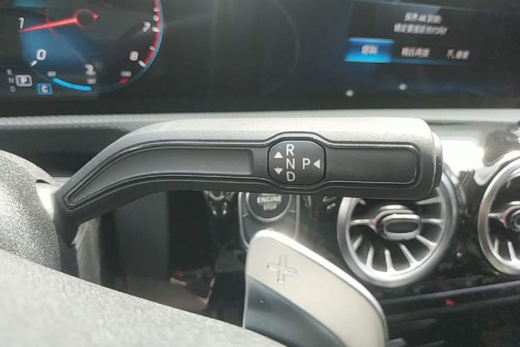 Used Mercedes-Benz A-Class 2021 A 200 L Sport Sedan Fashion Model Gear Lever