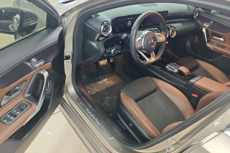 Used Mercedes-Benz A-Class 2021 A 200 L Sport Sedan Fashion Model Interior 3
