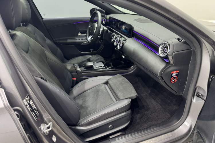 Used Mercedes-Benz A-Class 2021 A 200 L Sport Sedan Fashion Model Interior 4