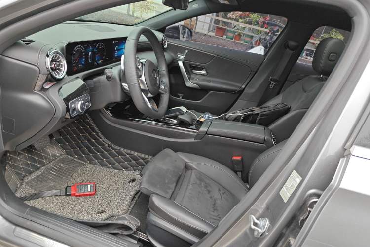 Used Mercedes-Benz A-Class 2021 A 200 L Sport Sedan Fashion Model Left Front Seat