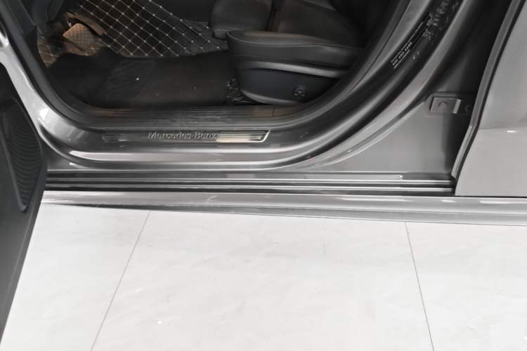 Used Mercedes-Benz A-Class 2021 A 200 L Sport Sedan Fashion Model Left Side Sill