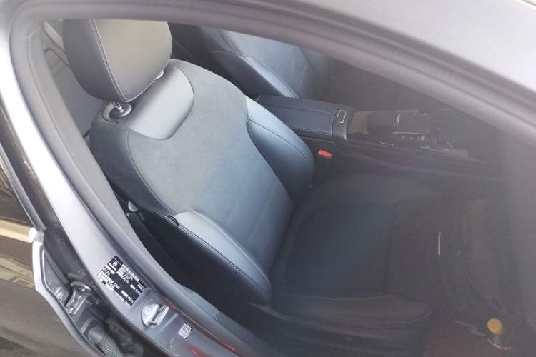 Used Mercedes-Benz A-Class 2021 A 200 L Sport Sedan Fashion Model Right Front Seat