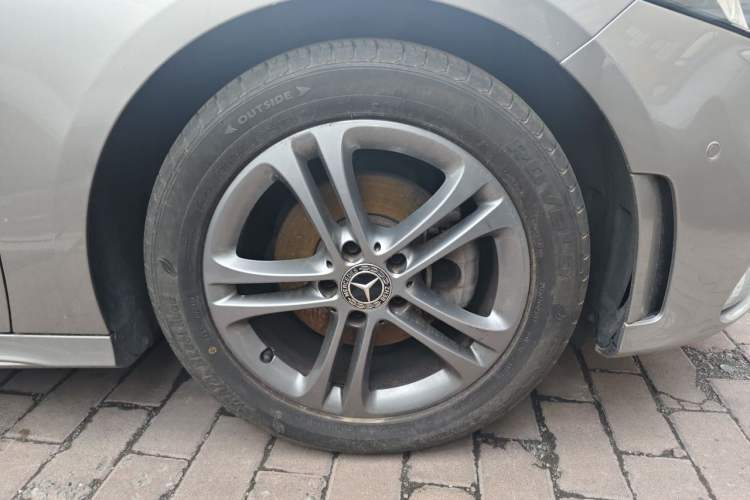Used Mercedes-Benz A-Class 2021 A 180 L Sport Sedan Right Front Wheel Hub