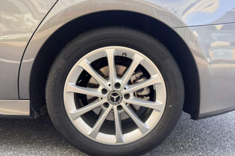 Used Mercedes-Benz A-Class 2021 A 200 L Sport Sedan Dynamic Model Right Rear Wheel Hub