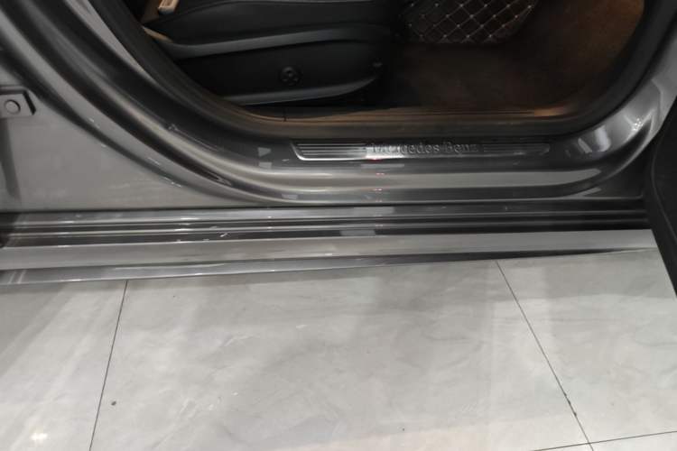Used Mercedes-Benz A-Class 2021 A 200 L Sport Sedan Fashion Model Right Side Sill