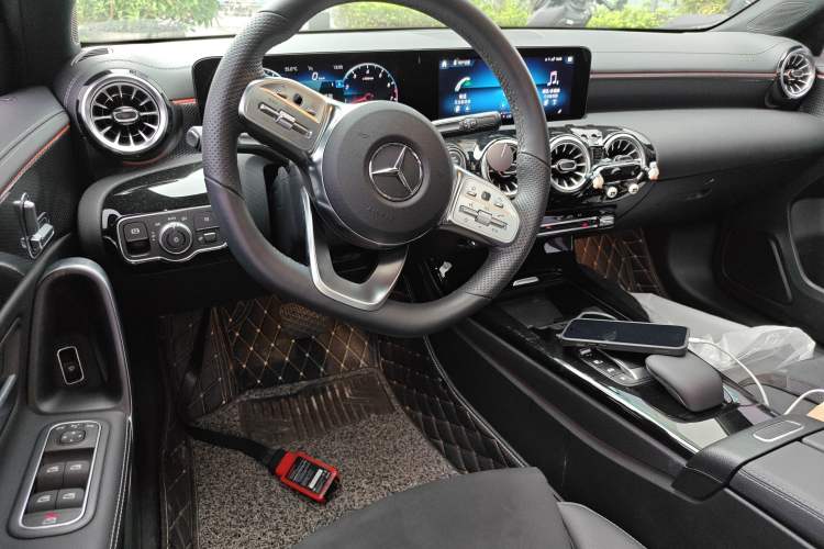 Used Mercedes-Benz A-Class 2021 A 200 L Sport Sedan Fashion Model Steering Wheel