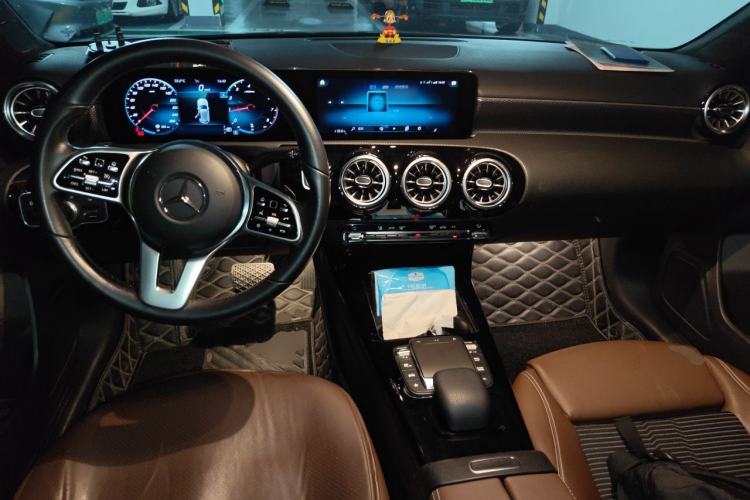 Used Mercedes-Benz A-Class 2021 A 200 Fashion Model Center Console