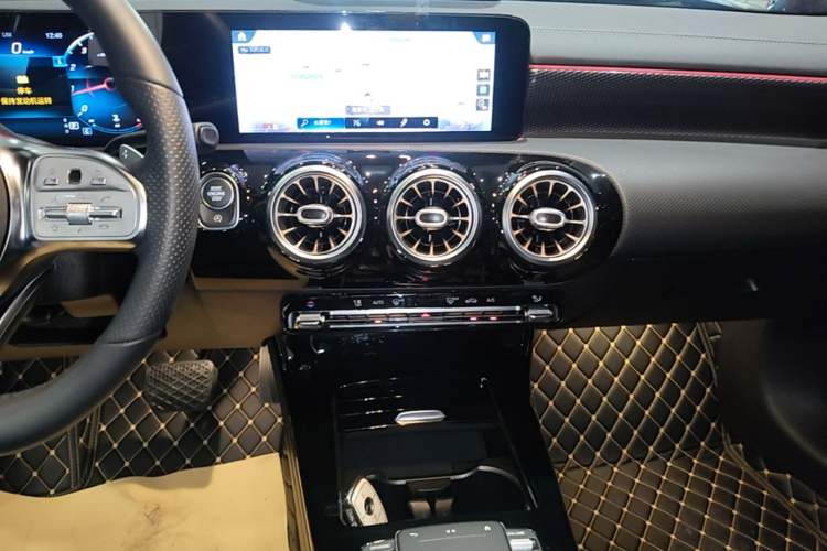 Used Mercedes-Benz A-Class 2021 A 200 L Sport Sedan Fashion Model Audio And AC Panel
