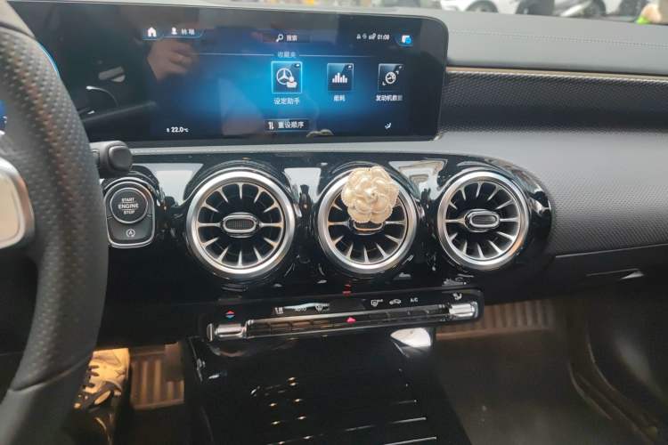 Used Mercedes-Benz A-Class 2021 A 200 L Sport Sedan Fashion Model Audio And AC Panel