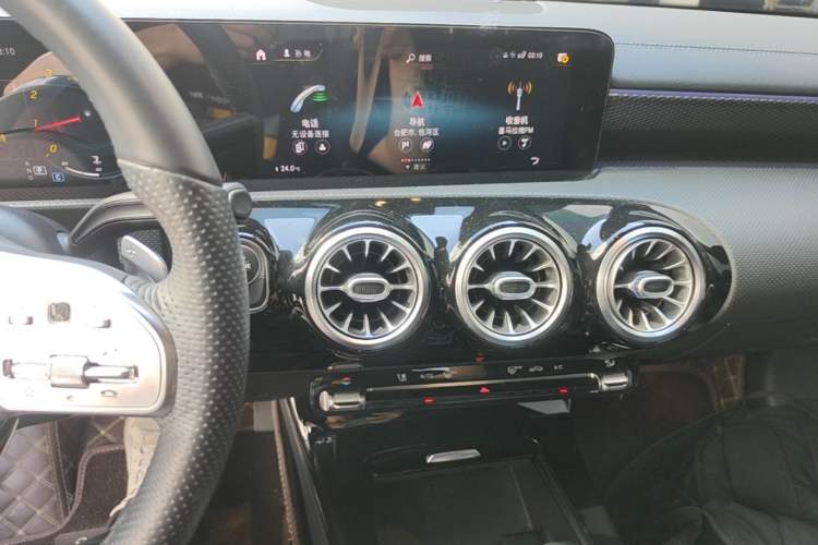 Used Mercedes-Benz A-Class 2021 A 200 L Sport Sedan Fashion Model Audio And AC Panel
