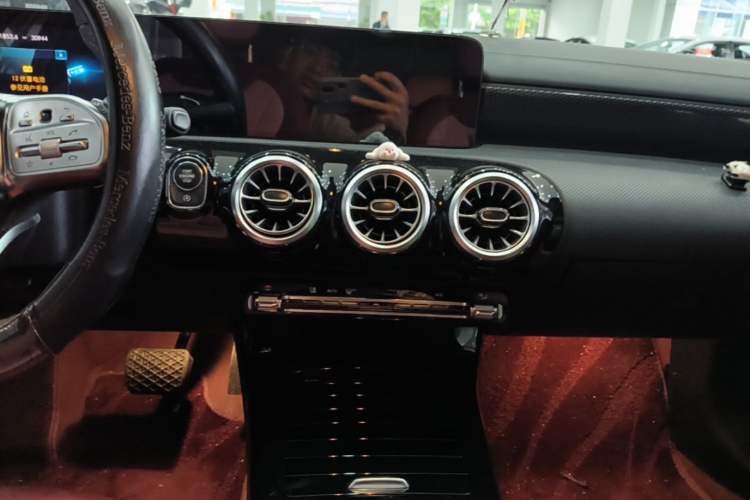 Used Mercedes-Benz A-Class 2021 A 200 L Sport Sedan Fashion Model Audio And AC Panel