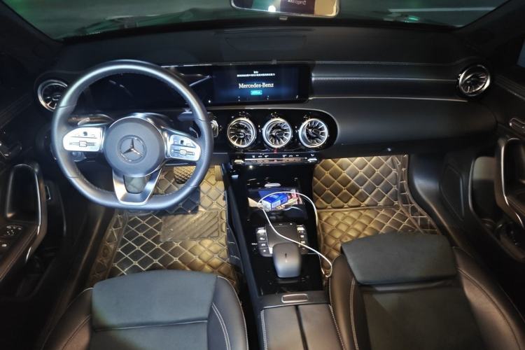 Used Mercedes-Benz A-Class 2021 A 200 L Sport Sedan Fashion Model Center Console