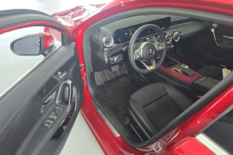 Used Mercedes-Benz A-Class 2021 A 200 L Sport Sedan Fashion Model Driver Seat