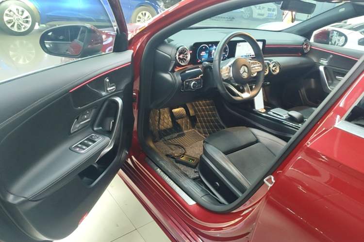 Used Mercedes-Benz A-Class 2021 A 200 L Sport Sedan Fashion Model Driver Seat