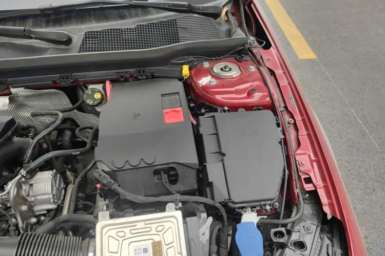 Used Mercedes-Benz A-Class 2021 A 200 L Sport Sedan Fashion Model Engine Bay Left