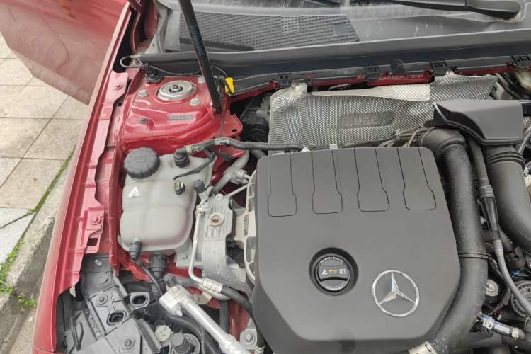 Used Mercedes-Benz A-Class 2021 A 200 L Sport Sedan Fashion Model Engine Bay Right
