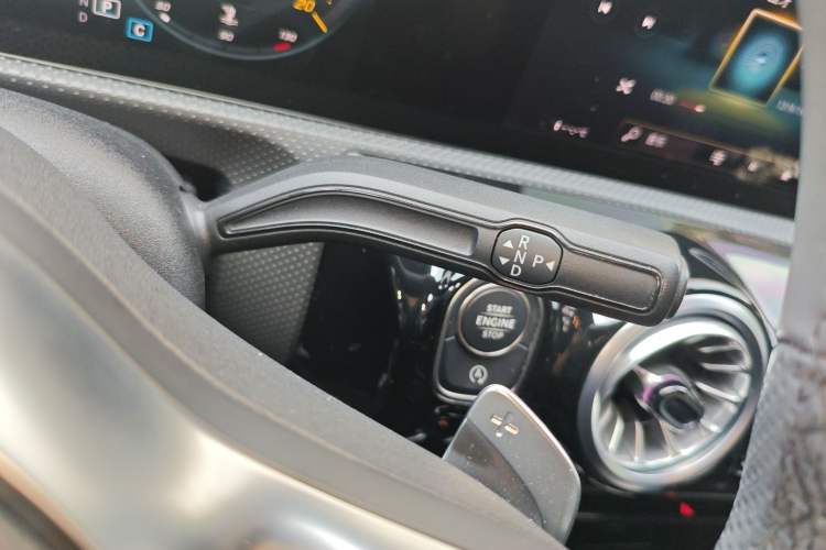 Used Mercedes-Benz A-Class 2021 A 200 L Sport Sedan Fashion Model Gear Lever