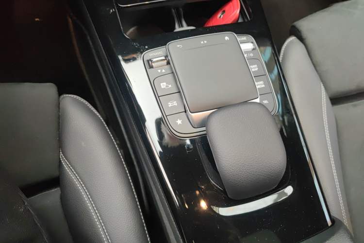 Used Mercedes-Benz A-Class 2021 A 200 L Sport Sedan Fashion Model Gear Lever