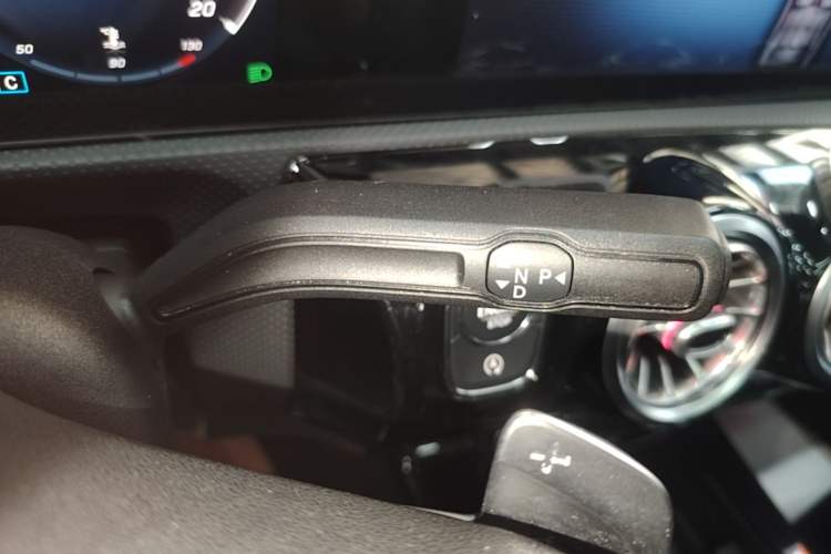 Used Mercedes-Benz A-Class 2021 A 200 L Sport Sedan Fashion Model Gear Lever