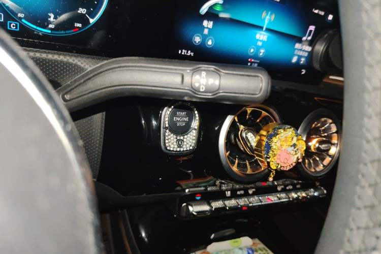 Used Mercedes-Benz A-Class 2021 Restyled A 180 L Sport Sedan Gear Lever