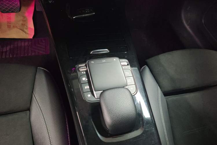 Used Mercedes-Benz A-Class 2021 A 200 L Sport Sedan Fashion Model Gear Lever