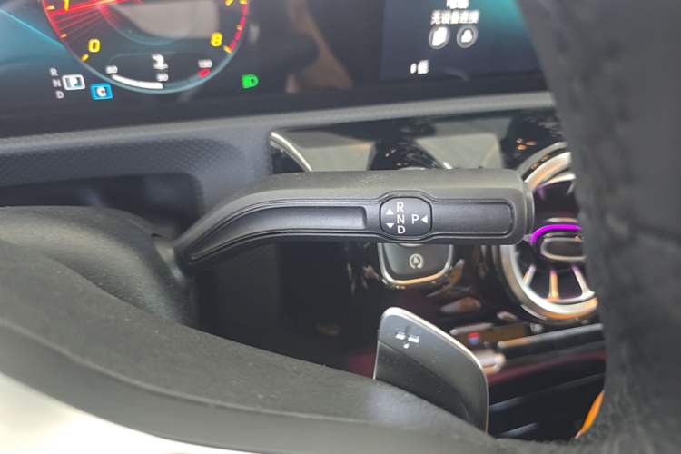 Used Mercedes-Benz A-Class 2021 A 200 L Sport Sedan Fashion Model Gear Lever