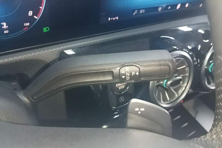 Used Mercedes-Benz A-Class 2021 A 200 L Sport Sedan Fashion Model Gear Lever
