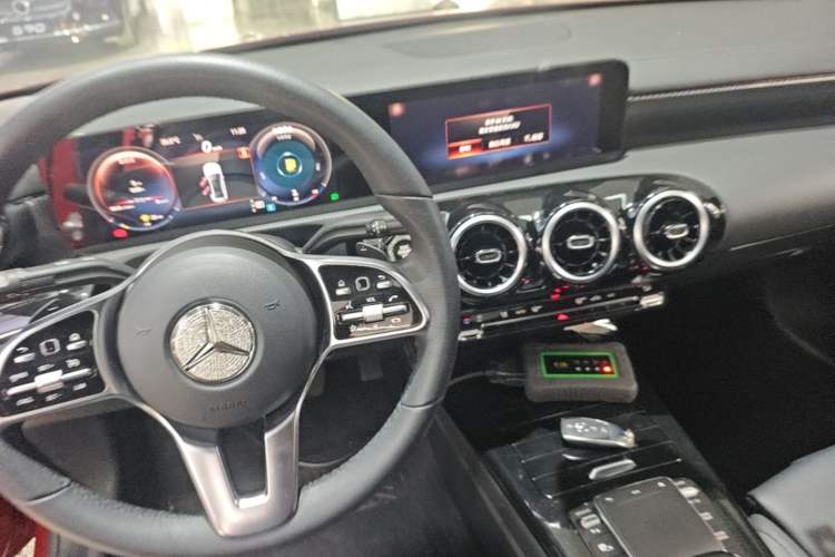 Used Mercedes-Benz A-Class 2021 A 200 L Sport Sedan Dynamic Model Gear Lever
