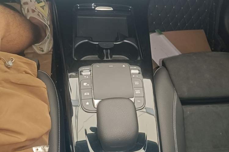 Used Mercedes-Benz A-Class 2021 A 200 L Sport Sedan Fashion Model Gear Lever
