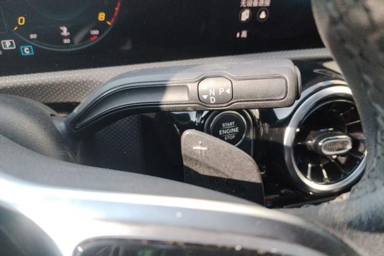Used Mercedes-Benz A-Class 2021 Restyled A 180 L Sport Sedan Gear Lever