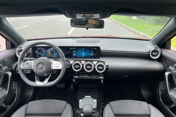 Used Mercedes-Benz A-Class 2021 A 200 L Sport Sedan Fashion Model Interior 3