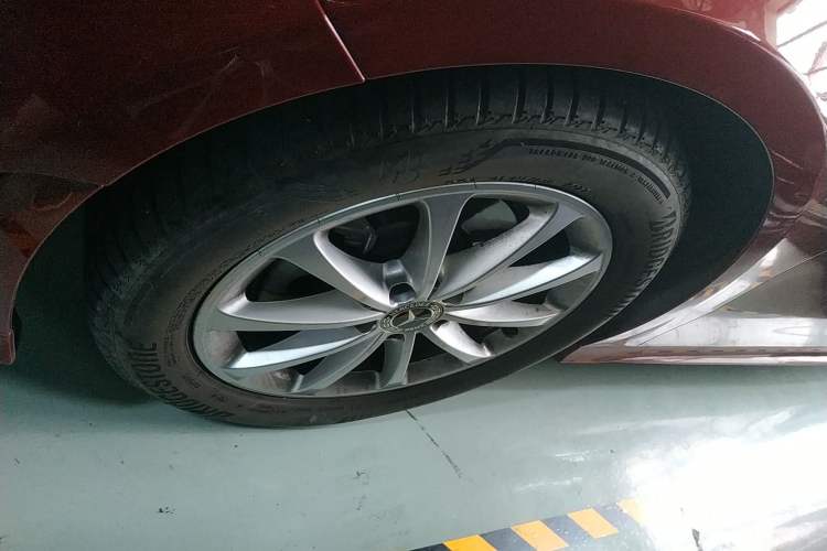 Used Mercedes-Benz A-Class 2021 A 200 L Sport Sedan Fashion Model Left Front Wheel Hub