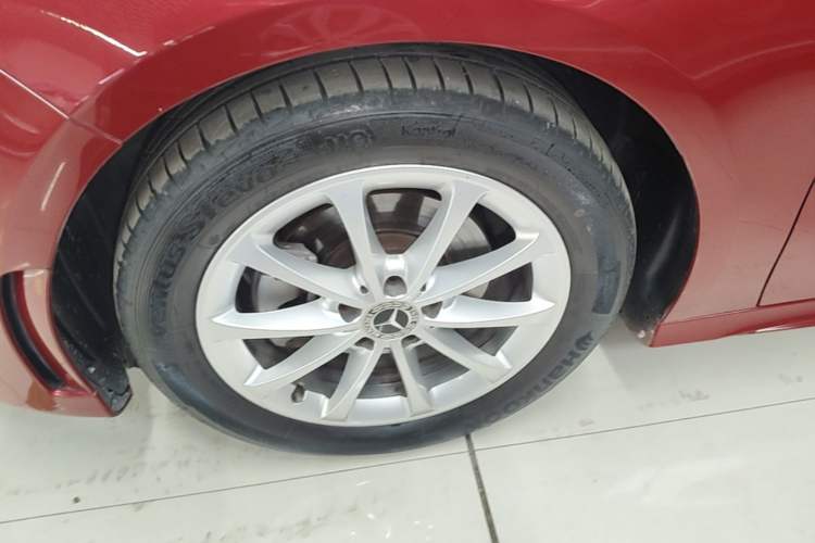 Used Mercedes-Benz A-Class 2021 A 200 L Sport Sedan Fashion Model Left Front Wheel Hub
