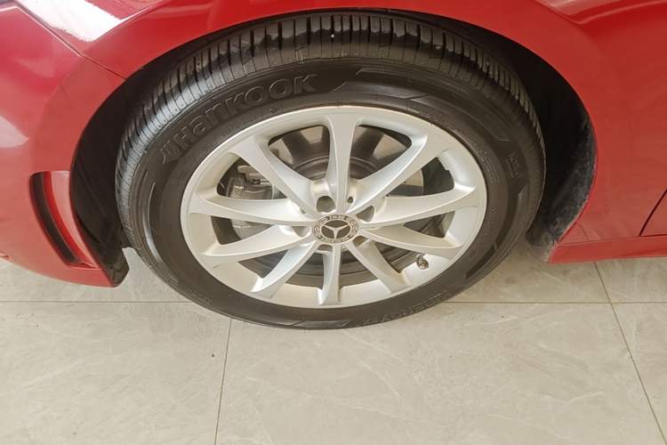 Used Mercedes-Benz A-Class 2021 A 200 L Sport Sedan Fashion Model Left Front Wheel Hub