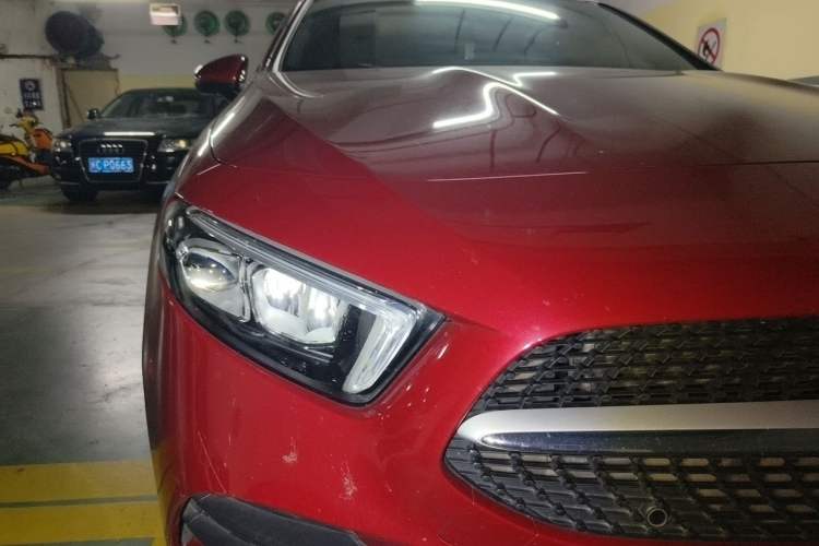 Used Mercedes-Benz A-Class 2021 A 200 L Sport Sedan Fashion Model Right Front Headlight