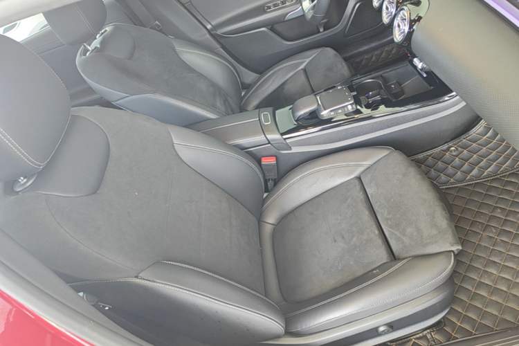 Used Mercedes-Benz A-Class 2021 A 200 L Sport Sedan Fashion Model Right Front Seat