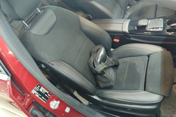 Used Mercedes-Benz A-Class 2021 A 200 L Sport Sedan Fashion Model Right Front Seat