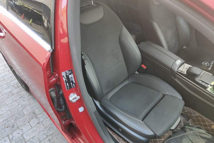 Used Mercedes-Benz A-Class 2021 A 200 L Sport Sedan Fashion Model Right Front Seat