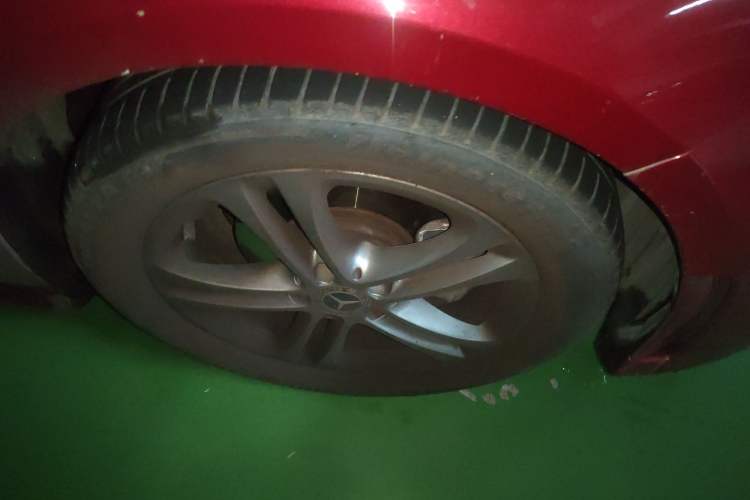 Used Mercedes-Benz A-Class 2021 A 180 L Sport Sedan Right Front Wheel Hub