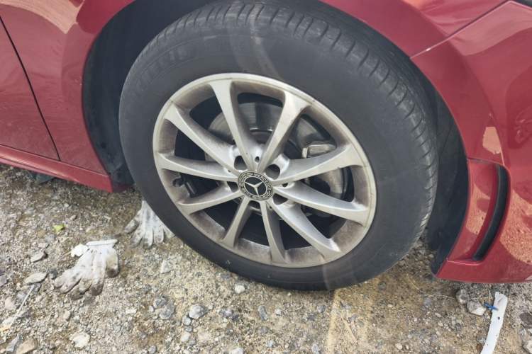Used Mercedes-Benz A-Class 2021 A 200 L Sport Sedan Dynamic Model Right Front Wheel Hub