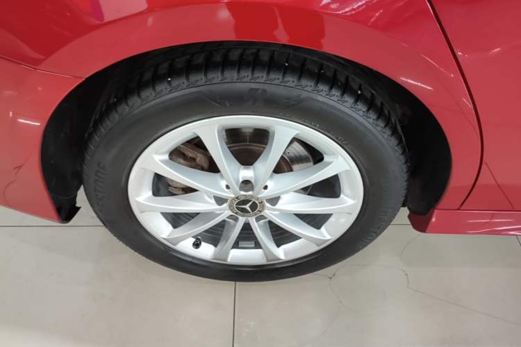 Used Mercedes-Benz A-Class 2021 A 200 L Sport Sedan Fashion Model Right Rear Wheel Hub