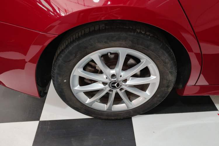 Used Mercedes-Benz A-Class 2021 A 200 L Sport Sedan Dynamic Model Right Rear Wheel Hub