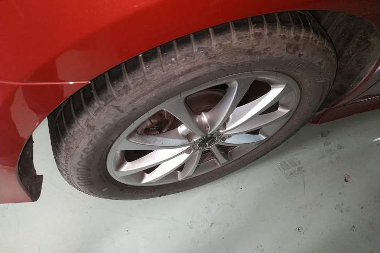 Used Mercedes-Benz A-Class 2021 A 200 L Sport Sedan Fashion Model Right Rear Wheel Hub