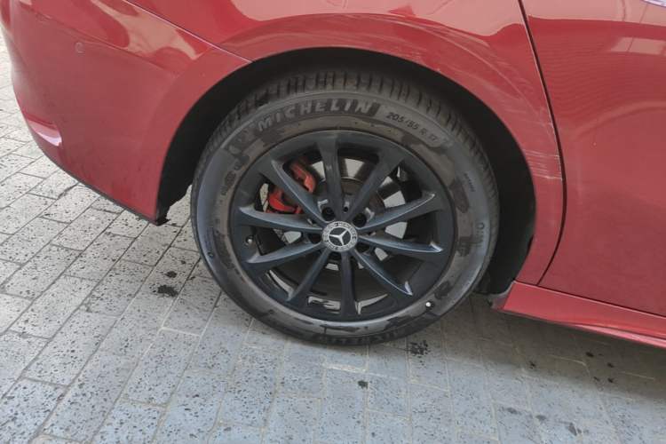 Used Mercedes-Benz A-Class 2021 A 200 L Sport Sedan Fashion Model Right Rear Wheel Hub