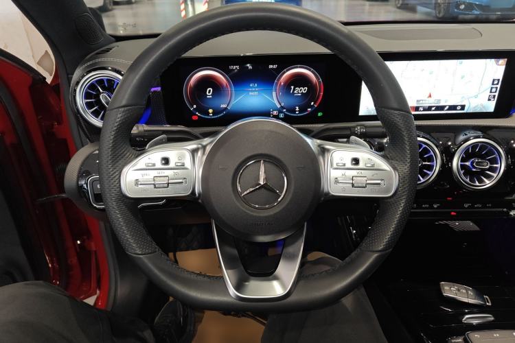 Used Mercedes-Benz A-Class 2021 A 200 L Sport Sedan Fashion Model Steering Wheel