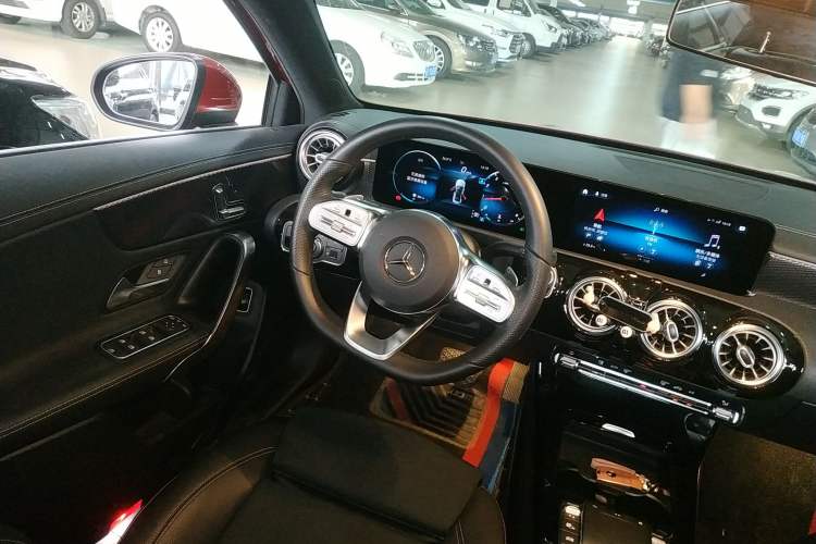 Used Mercedes-Benz A-Class 2021 A 200 L Sport Sedan Fashion Model Steering Wheel